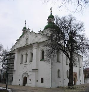 Фото Киева. Кирилловская церковь - памятник архитектуры XII века. Внешний вид.