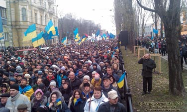 Фото Киева. На бульваре Тараса Шевченко, «Народное вече». «Евромайдан» 1 декабря 2013 года, около 13:10.