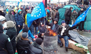 Фото Киева. Площадь Независимости, «Марш миллиона». «Евромайдан» 8 декабря 2013 года, около 12:10.