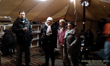 Фото Киева. Площадь Независимости. Внутри IT#палатки на «Евромайдане» 15 декабря 2013 года, около 13:40.