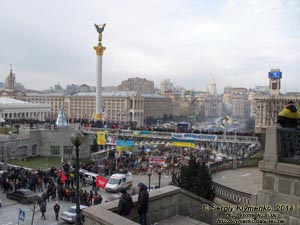 Фото Киева. Площадь Независимости, вид со стороны улицы Институтская. «Евромайдан» 19 января 2014 года, около 12:05.