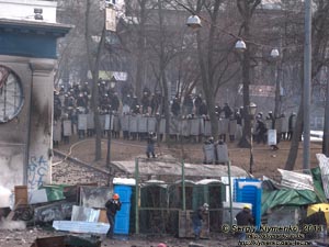 Фото Киева. Столкновения возле главного входа на стадион «Динамо». «Евромайдан» 20 января 2014 года, около 14:45.