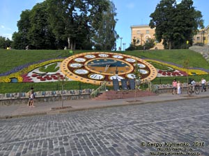 Фото Киева. Аллея Героев Небесной Сотни. Временный мемориал в честь героев «Небесной Сотни».