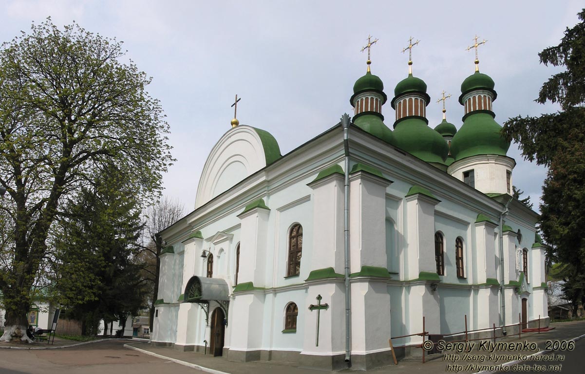 Фото Киева. Китаевская пустынь, Свято-Троицкий храм (50°21'60"N, 30°32'31"E).