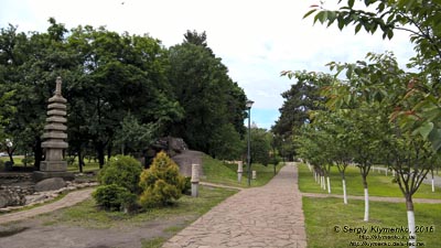 Фото Киева. В парке «Киото» (Деснянский район).