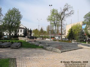 Фото Киева. Памятник Воинам-интернационалистам.
