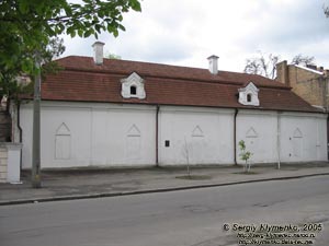 Фото Киева. Поварня с кельями Братского монастыря.