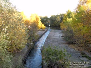 Фото Киева. Речка Лыбедь неподалёку от её впадения в Днепр.