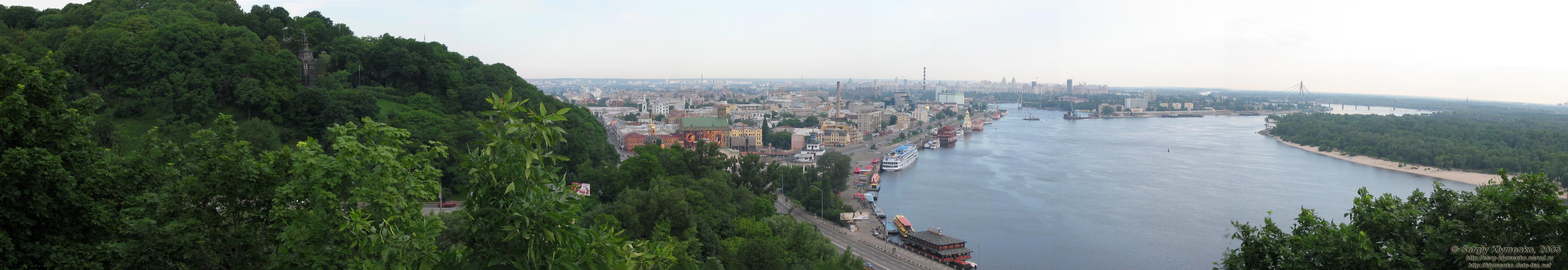 Фото Киева. Панорама Владимирской горки, части Подола и Днепра с Печерских круч.