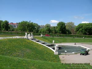 Вена (Vienna), Австрия (Austria). Фото. Дворцовый комплекс Бельведер (Schloss Belvedere). Каскадный фонтан в саду Бельведера (Große Kaskadenbrunnen im Belvedere-Garten).