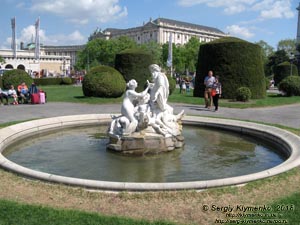Вена (Vienna), Австрия (Austria). Фото. Площадь Марии Терезии (Maria-Theresien-Platz). Фонтан Тритона и Наяды (Tritonen- und Najaden-Brunnen in Wien).