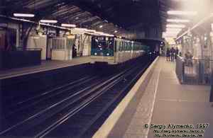 Париж. Парижский метрополитен (Métro de Paris).