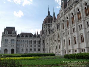 Будапешт (Budapest), Венгрия (Magyarország). Фото. Здание парламента Венгерии (Országház).