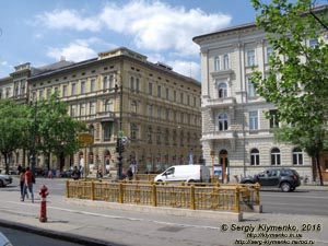 Будапешт (Budapest), Венгрия (Magyarország). Фото. Пешт. Вдоль проспекта Andrássy (Andrássy út). Здание по адресу Andrássy út 64.