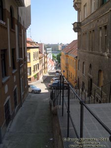 Будапешт (Budapest), Венгрия (Magyarország). Фото. Буда. Вдоль Hunyadi János út, вид на Pala u.