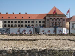 Будапешт (Budapest), Венгрия (Magyarország). Фото. Буда, улица Театральная (Színház utca). Бывший Монастырь кармелитов (egykori Karmelita kolostor).