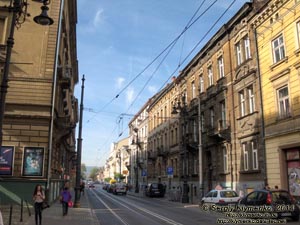 Фото Кракова. Улица Маршала Юзефа Пилсудского (Ulica Marszałka Józefa Piłsudskiego), вид от дома №4.