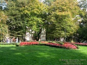 Фото Кракова. Старый Город. Памятник Ядвиге и Ягейлло (Pomnik Królowej Jadwigi i Władysława Jagiełły) на Плантах (Planty).