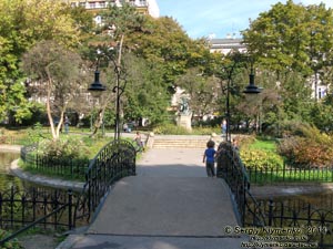 Фото Кракова. Старый Город. Памятник Бояну - памяти Юзефа Богдана Залеского (Pomnik Harfiarza-Bojana - pamięci Józefa Bohdana Zaleskiego) на Плантах (Planty).