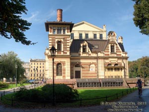 Фото Кракова. Старый Город. Сцена «Миниатюра» (Scena Miniatura) театра имени Юлиуша Словацкого (Teatr im. Juliusza Słowackiego).