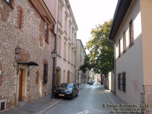 Фото Кракова. Старый Город. Улица Св. Креста (Ulica Świętego Krzyża), вид с площади Св. Духа (Plac Św. Ducha).