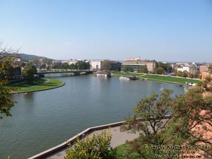 Фото Кракова. Висла (Wisła) в Кракове, вид с Вавеля (Wawel).