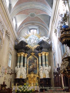 Фото Кракова. Скалка (Skałką). Интерьер костёла Святого Архангела Михаила и Святого Станислава. Главный алтарь (Ołtarz główny).