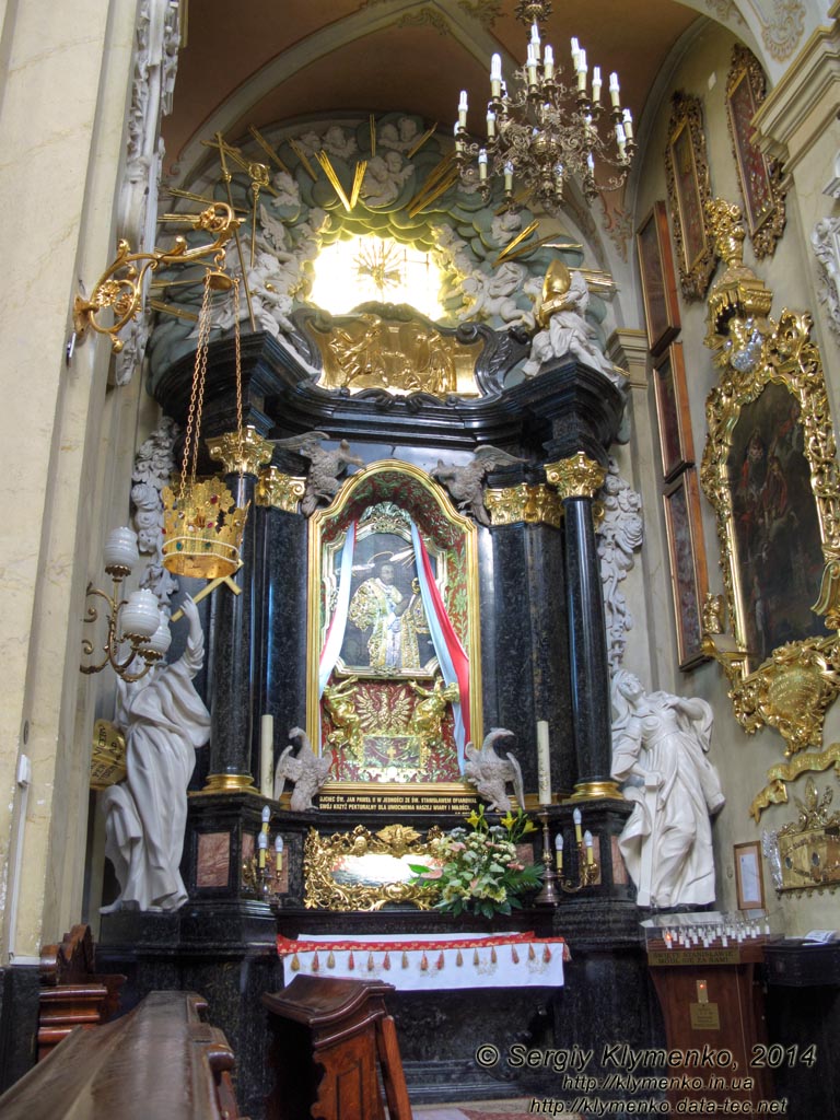 Фото Кракова. Скалка (Skałką). Интерьер костёла Святого Архангела Михаила и Святого Станислава. Часовня Святого Станислава (Kaplica św. Stanisława).