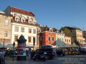 Фото Кракова. Казимеж (Kazimierz). Старые дома на улице Широкая (ul. Szeroka).