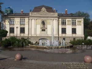Фото Кракова. Старый Город. Дворец искусства. Вид с Щепанской площади.