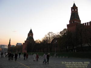 Россия, Москва. Фото. Вокруг Московского Кремля. Васильевский спуск.