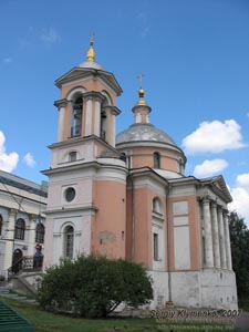 Фото Москвы. Храм св. Великомученицы Варвары, 1796-1804 годы (ул. Варварка, 2).