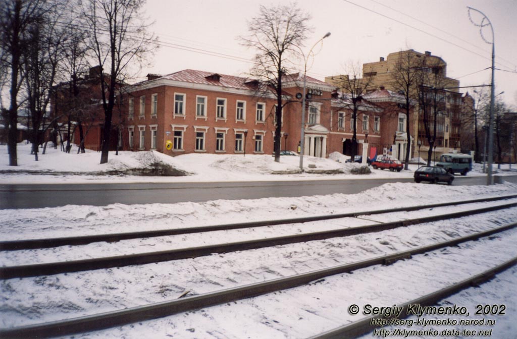 Пермь. По улице Сибирской. Бывший пересыльный замок для арестантов