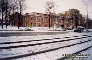 Пермь. По улице Сибирской. Бывший пересыльный замок для арестантов