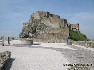 Словакия (Slovensko). Фото. Девинский град (Devínsky hrad). Верхний замок (horný hrad).