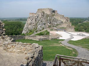 Словакия (Slovensko). Фото. Девинский град (Devínsky hrad). Верхний замок (horný hrad).