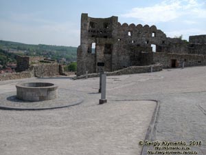 Словакия (Slovensko). Фото. Девинский град (Devínsky hrad). Руины дворца Батори (Zvyšky paláca Báthoryovcov).