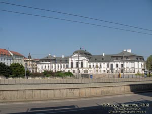 Фото Братиславы (Словакия). Дворец Грашалковичей (Grasalkovicov palác).
