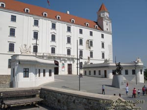 Фото Братиславы (Словакия). Братиславский град (Bratislavský hrad).