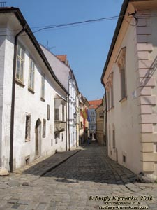 Фото Братиславы (Словакия). Улицами Старого города (Staré Mesto).
