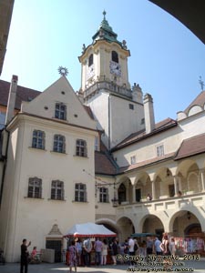 Фото Братиславы (Словакия). Старый город (Staré Mesto). Во внутреннем дворе Старой ратуши (Stará radnica).