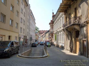 Фото Братиславы (Словакия). Улица Девичья (Panenská ulica).
