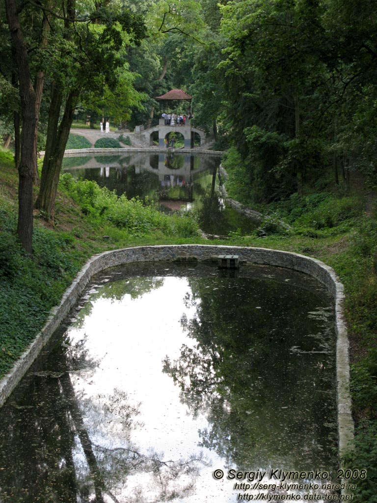 Белая Церковь, Александрийский парк. Фото. Озеро «Лебединое» и «Китайский мостик».