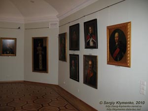 Батурин. Фото. Дворец Кирилла Разумовского. Интерьер.