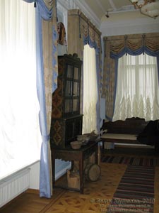 Батурин. Фото. Дворец Кирилла Разумовского. Второй этаж. Интерьер.