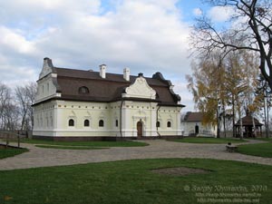 Батурин. Фото. Гетманский дом (реконструкция, 2009 год).