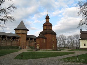 Батурин. Фото. Замковая церковь Воскресения Господня.