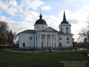 Батурин. Фото. Воскресенская церковь.