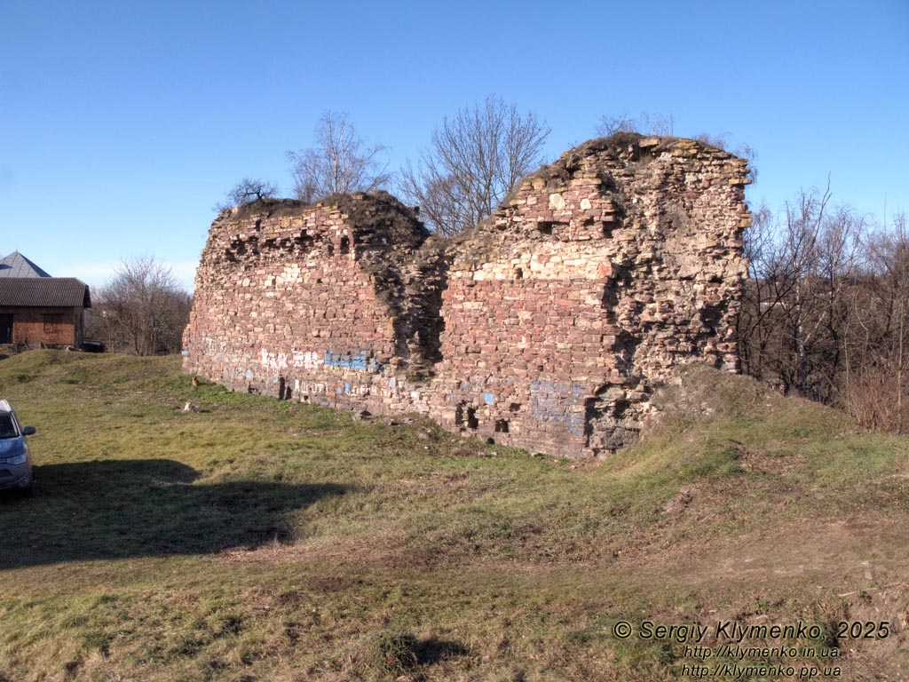 Подолье, Тернопольская область. Бучач. Фото. Замок (XIV век). Вид изнутри.