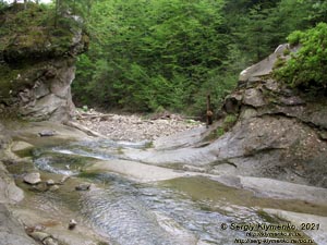 Черновицкая область, Вижницкий район. Фото. «Буковинские водопады». Водопад Ворота вблизи (48°10'00"N, 25°08'34"E).